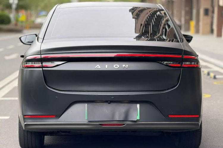 Used AION S Plus 2023 70 Intelligent Edition Lithium Iron Phosphate Exterior 2