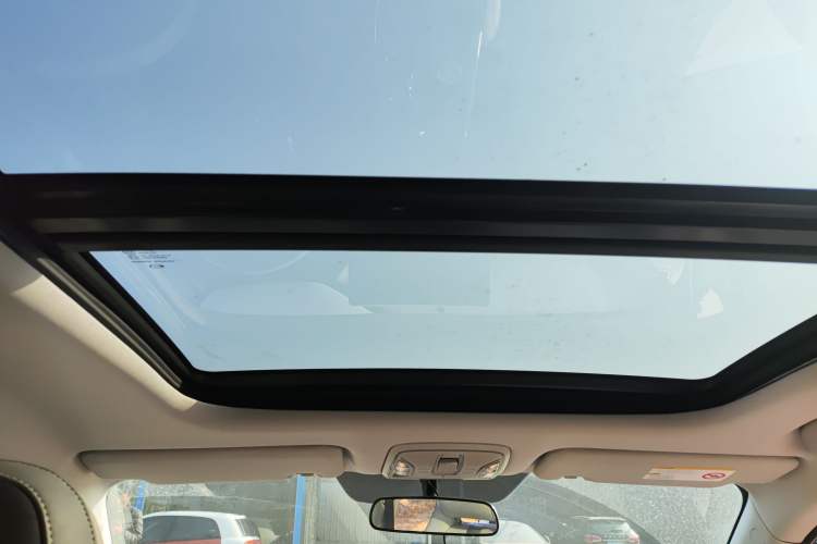Used AION S Plus 2023 70 Enjoyment Edition Ternary Lithium Headliner