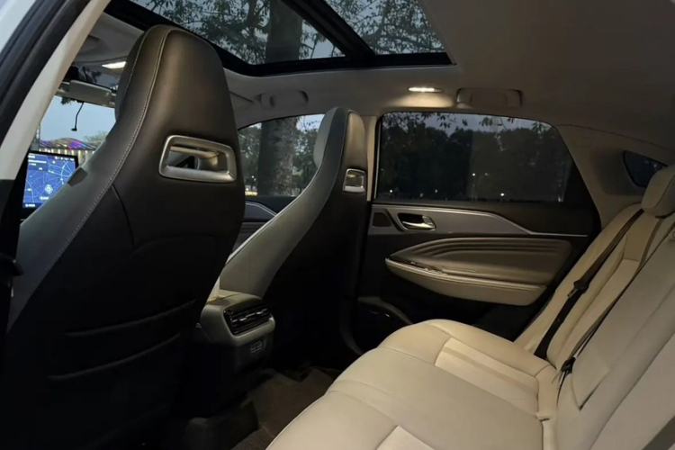 Used AION S Plus 2023 70 Enjoyment Edition Ternary Lithium Interior 2