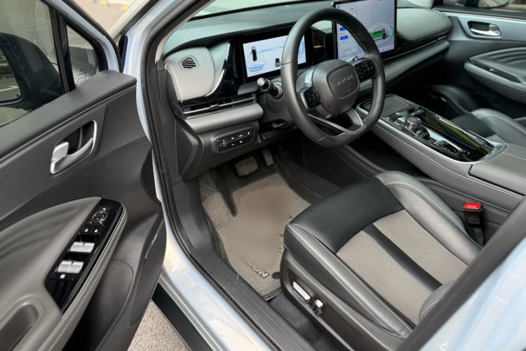Used AION S Plus 2023 70 Intelligent Edition Lithium Iron Phosphate Interior 2