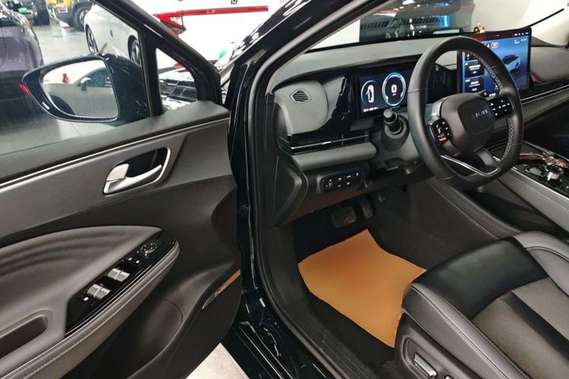 Used AION S Plus 2023 70 Enjoyment Edition Ternary Lithium Interior 3