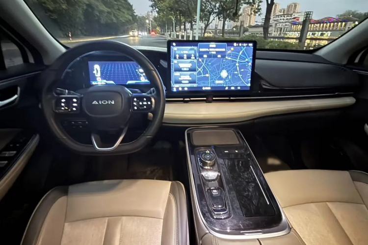 Used AION S Plus 2023 70 Enjoyment Edition Ternary Lithium Interior 4