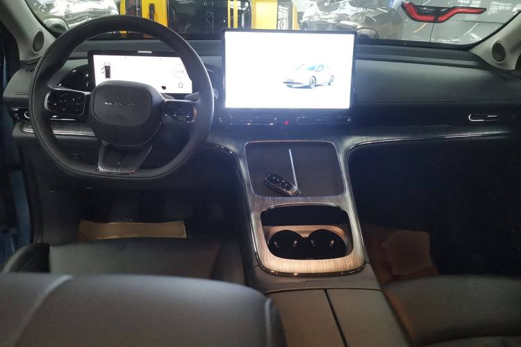 Used AION S Plus 2023 80 Tech Edition Ternary Lithium Center Console