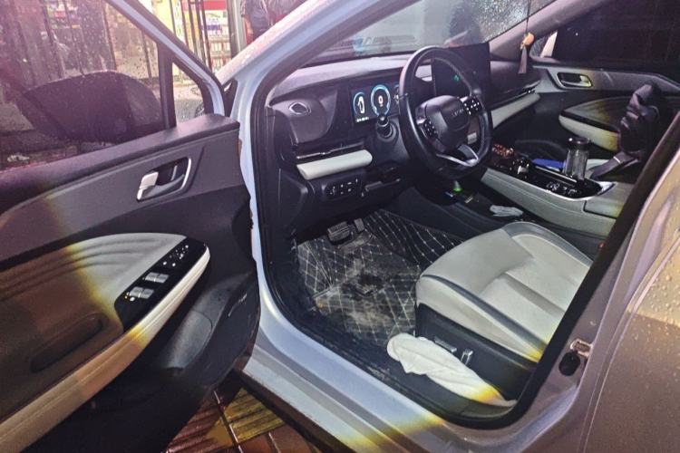 Used AION S Plus 2023 70 Intelligent Edition Ternary Lithium Interior 3