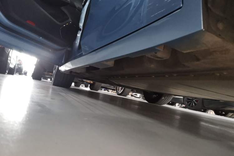 Used AION S Plus 2023 80 Tech Edition Ternary Lithium Left Side Sill