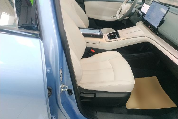 Used AION S Plus 2023 80 Tech Edition Ternary Lithium Right Front Seat