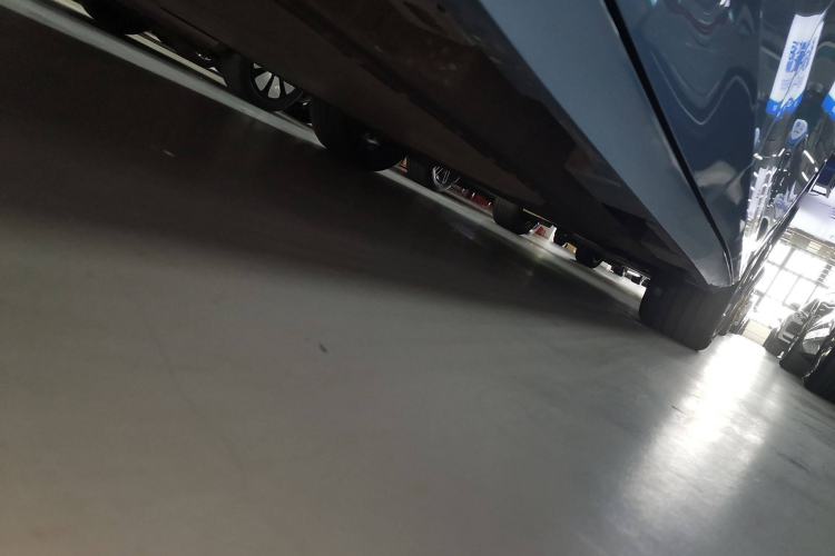 Used AION S Plus 2023 80 Tech Edition Ternary Lithium Right Side Sill