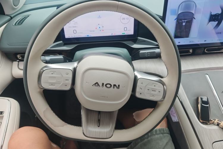 Used AION S Plus 2023 70 Intelligent Edition Lithium Iron Phosphate Steering Wheel