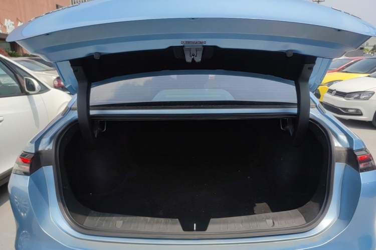 Used AION S Plus 2023 80 Tech Edition Ternary Lithium Trunk