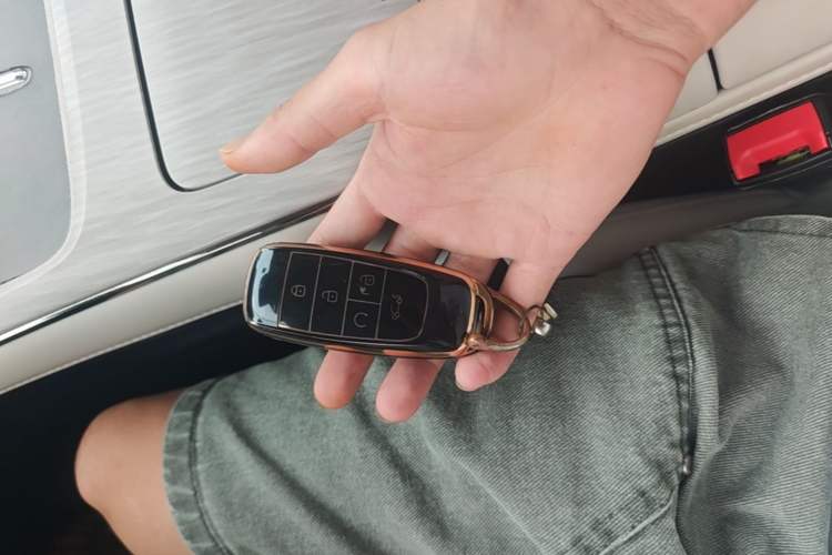 Used AION S Plus 2023 70 Intelligent Edition Lithium Iron Phosphate Vehicle Key