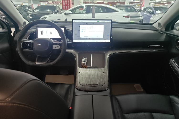 Used AION S Plus 2023 70 Enjoyment Edition Ternary Lithium Center Console