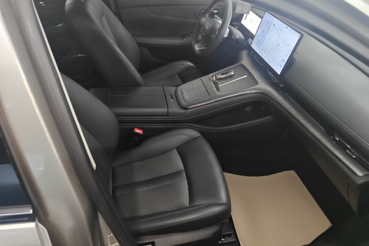 Used AION S Plus 2023 70 Enjoyment Edition Ternary Lithium Right Front Seat