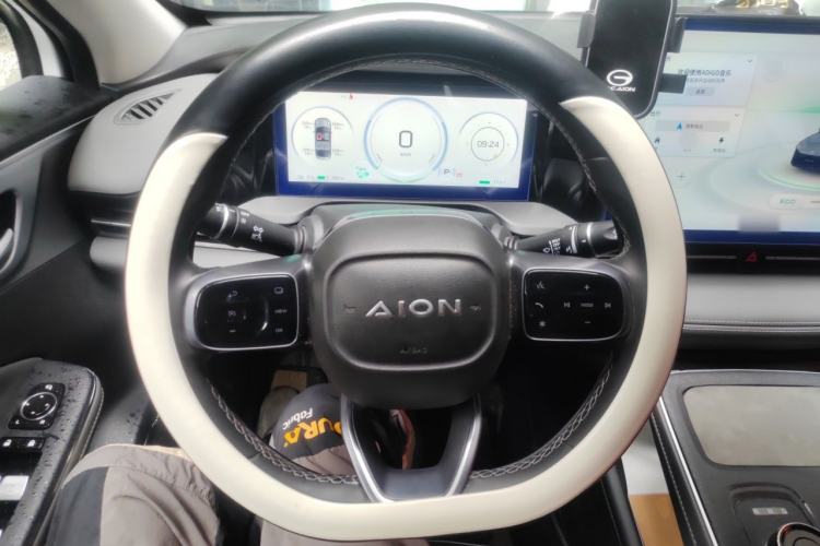 Used AION S Plus 2023 70 Intelligent Edition Lithium Iron Phosphate Steering Wheel