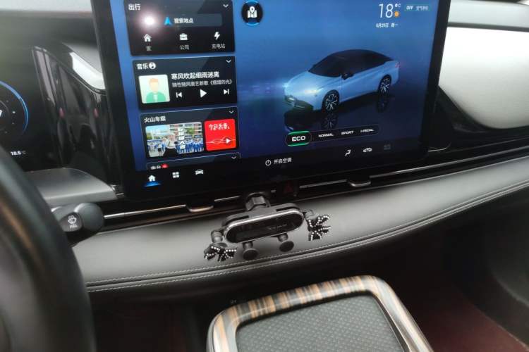 Used AION S Plus  Audio And AC Panel