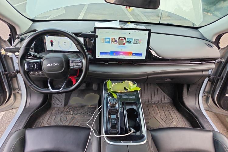 Used AION S Plus 2023 70 Intelligent Edition Lithium Iron Phosphate Center Console