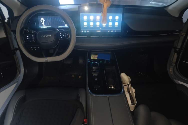 Used AION S Plus 2023 70 Intelligent Edition Lithium Iron Phosphate Center Console