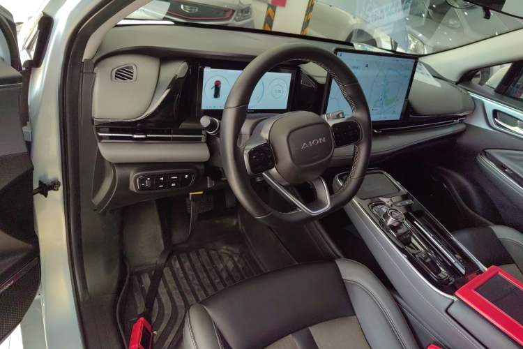 Used AION S Plus 2023 70 Intelligent Edition Ternary Lithium Center Console