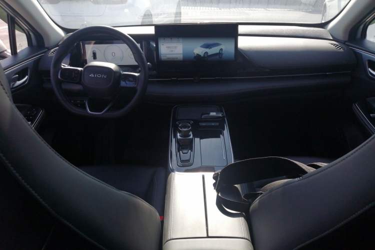 Used AION S Plus 2023 70 Intelligent Edition Lithium Iron Phosphate Center Console