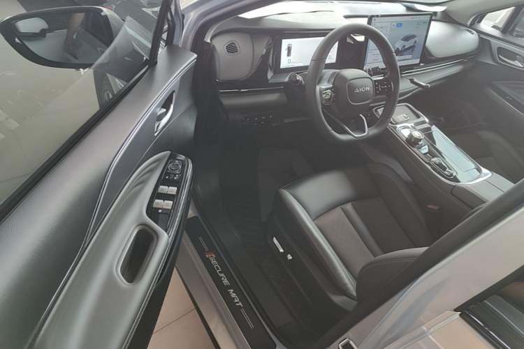 Used AION S Plus 2023 70 Intelligent Edition Lithium Iron Phosphate Driver Seat