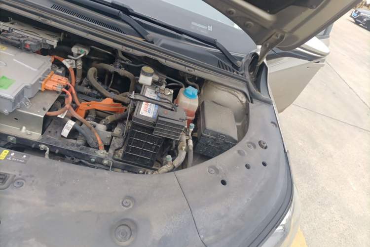 Used AION S Plus 2023 80 Tech Edition Ternary Lithium Engine Bay Left