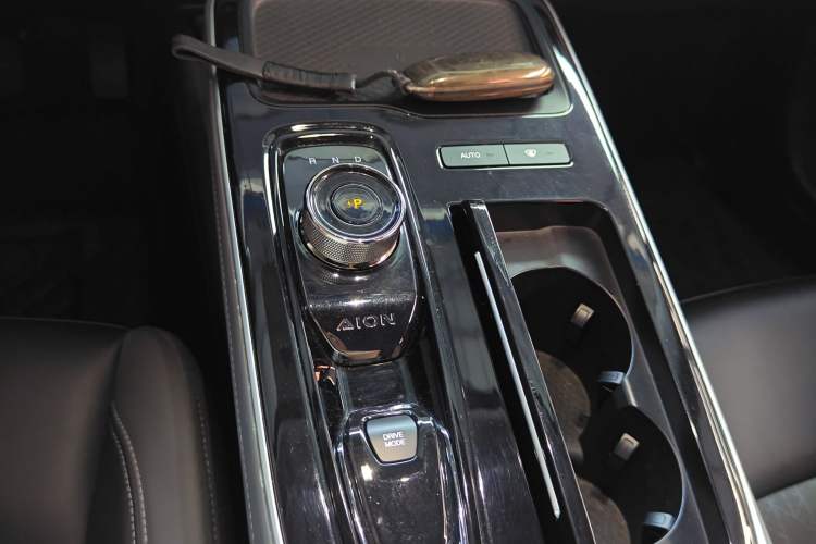 Used AION S Plus 2023 70 Intelligent Edition Ternary Lithium Gear Lever