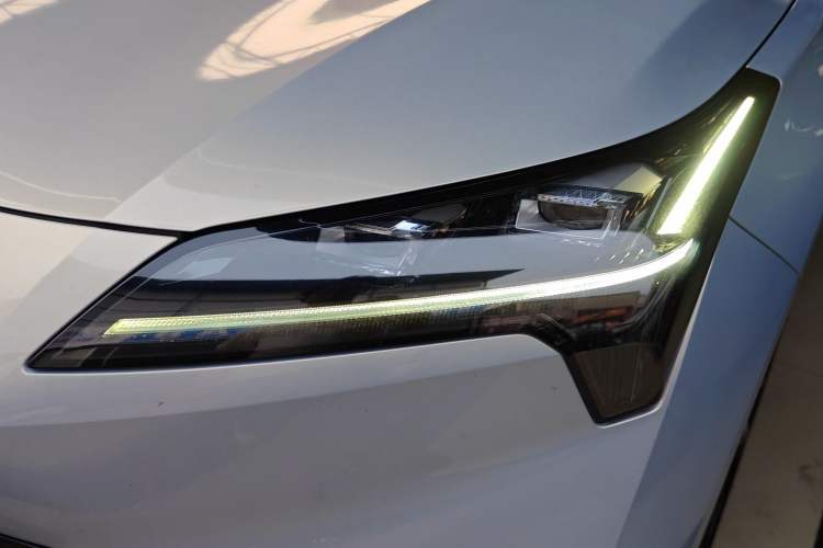 Used AION S Plus 2023 70 Intelligent Edition Ternary Lithium Left Front Headlight