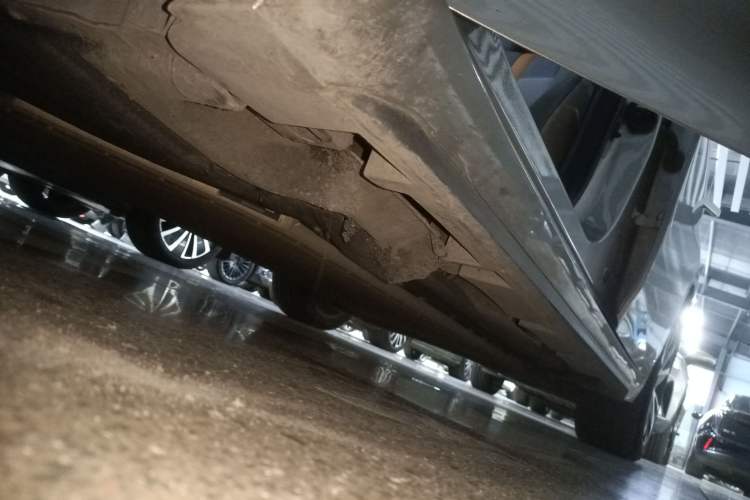 Used AION S Plus 2023 70 Intelligent Edition Lithium Iron Phosphate Left Side Sill