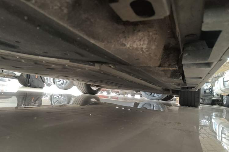 Used AION S Plus 2023 70 Intelligent Edition Lithium Iron Phosphate Left Side Sill