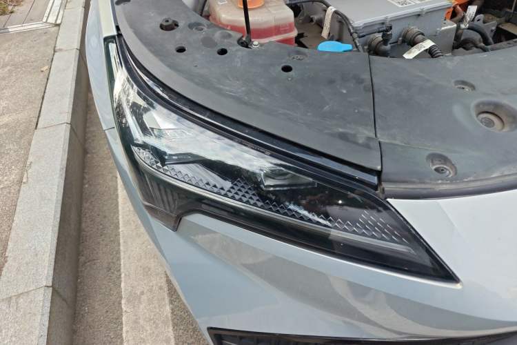 Used AION S Plus 2023 70 Intelligent Edition Lithium Iron Phosphate Right Front Headlight