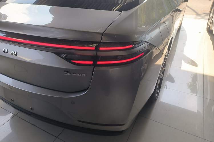 Used AION S Plus 2023 70 Intelligent Edition Lithium Iron Phosphate Right Rear Taillight