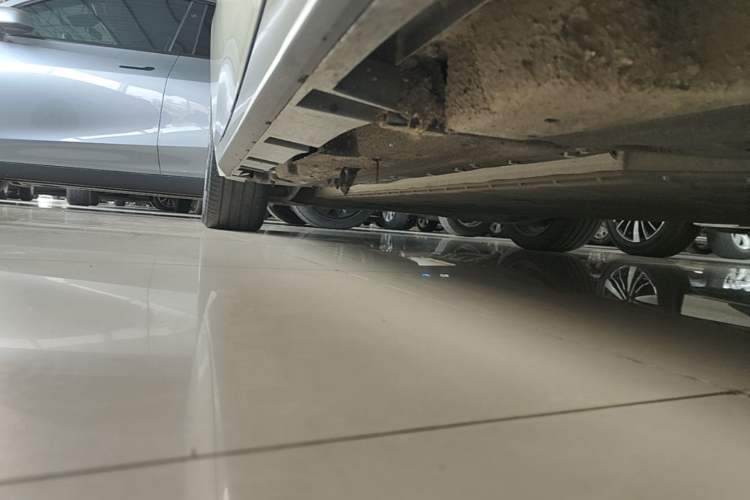 Used AION S Plus 2023 70 Intelligent Edition Lithium Iron Phosphate Right Side Sill