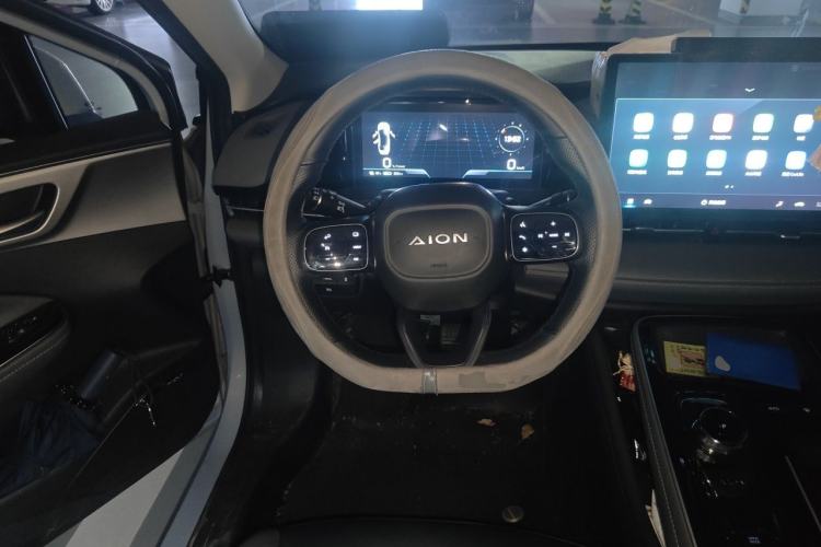 Used AION S Plus 2023 70 Intelligent Edition Lithium Iron Phosphate Steering Wheel