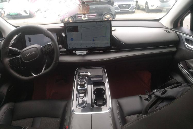 Used AION S Plus 2023 70 Intelligent Edition Lithium Iron Phosphate Center Console