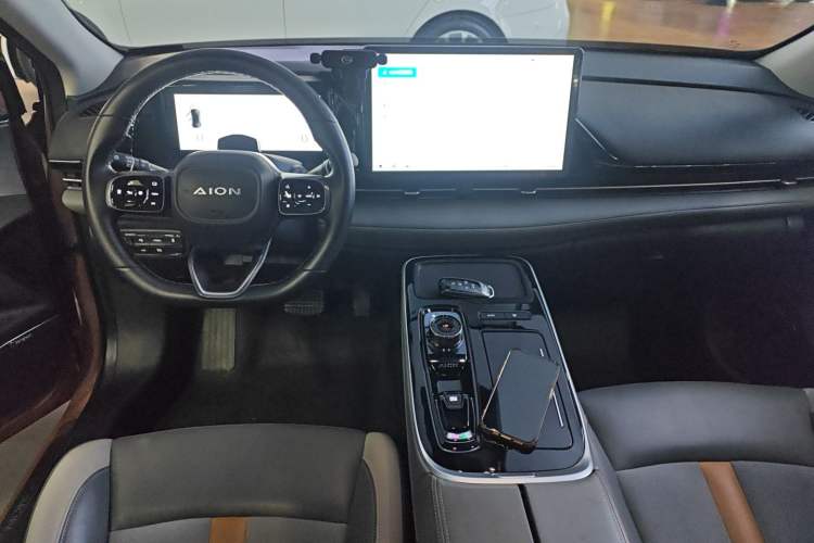 Used AION S Plus 2023 70 Intelligent Driving Version Ternary Lithium Interior 2