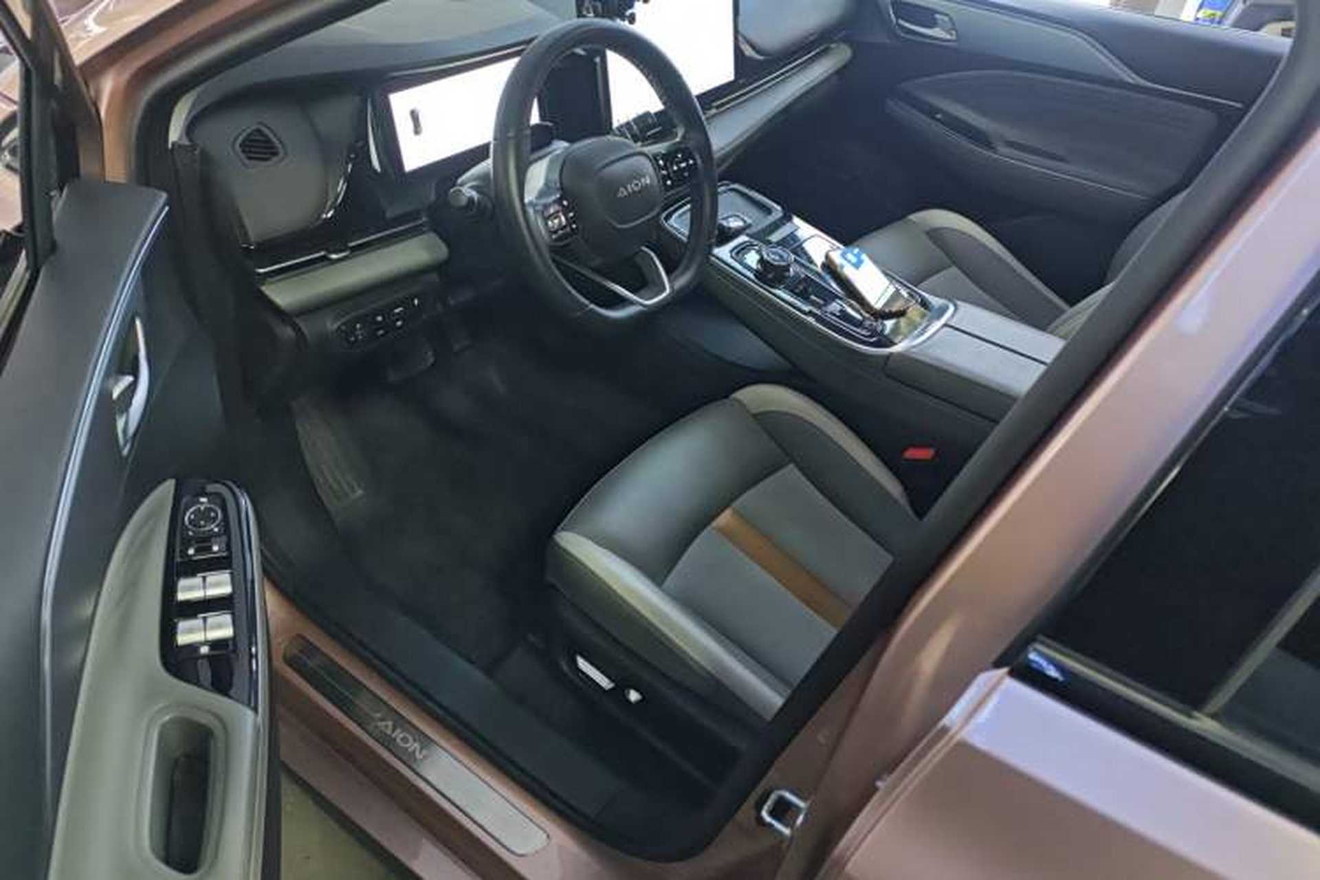 Used AION S Plus 2023 70 Intelligent Driving Version Ternary Lithium Interior 3