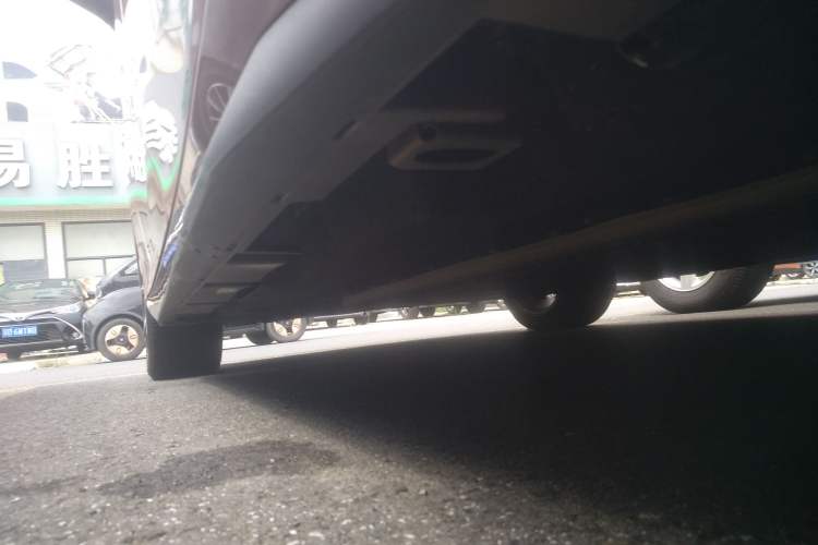 Used AION S Plus 2023 70 Intelligent Edition Lithium Iron Phosphate Left Side Sill