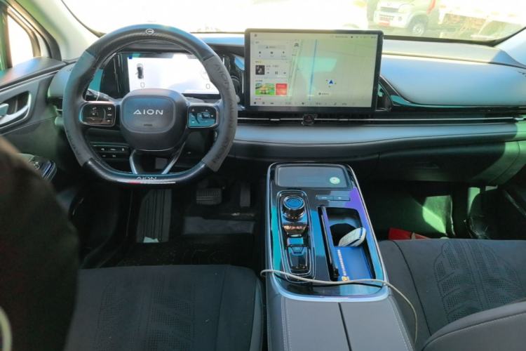 Used AION S Plus 2023 70 Intelligent Edition Lithium Iron Phosphate Center Console