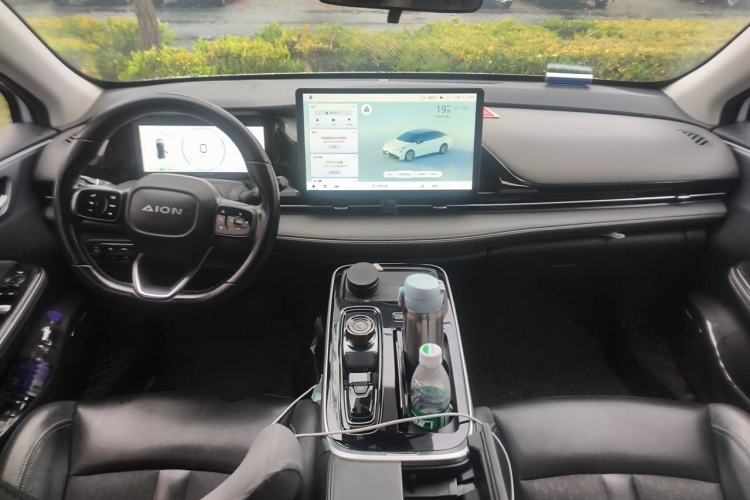 Used AION S Plus 2023 70 Intelligent Edition Lithium Iron Phosphate Center Console