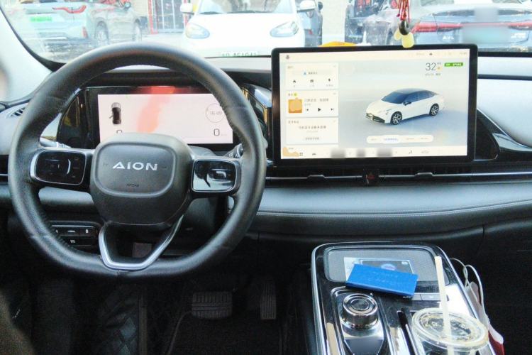 Used AION S Plus 2023 70 Intelligent Edition Lithium Iron Phosphate Center Console