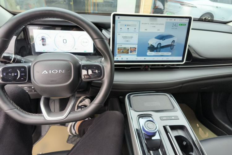 Used AION S Plus 2023 80 Tech Edition Ternary Lithium Center Console