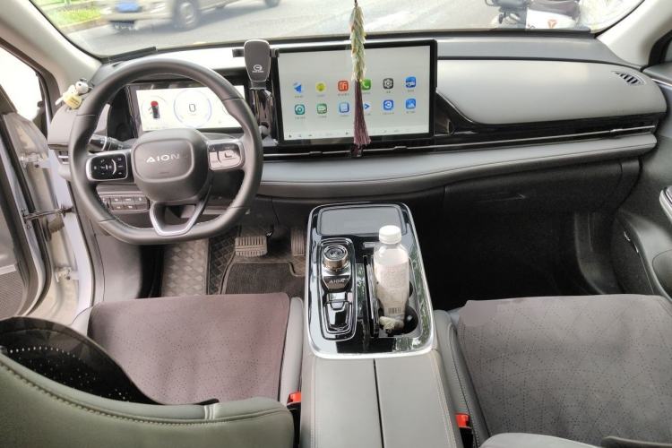 Used AION S Plus 2023 80 Tech Edition Ternary Lithium Center Console