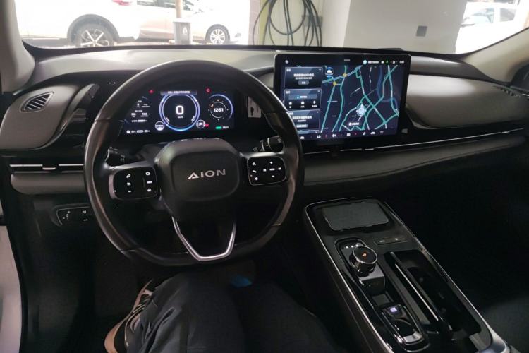 Used AION S Plus 2023 70 Intelligent Edition Ternary Lithium Center Console