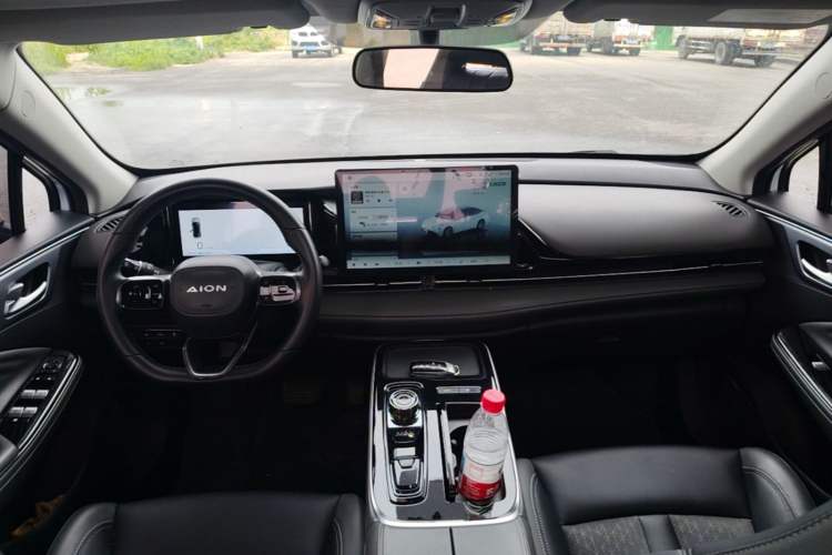 Used AION S Plus 2023 70 Enjoyment Edition Ternary Lithium Center Console