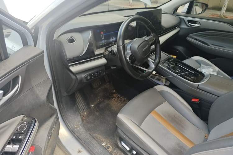 Used AION S Plus 2023 70 Intelligent Edition Lithium Iron Phosphate Driver Seat