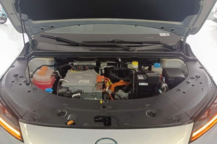 Used AION S Plus 2023 70 Intelligent Edition Ternary Lithium Engine Bay