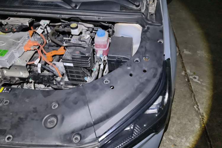 Used AION S Plus 2023 80 Tech Edition Ternary Lithium Engine Bay Left