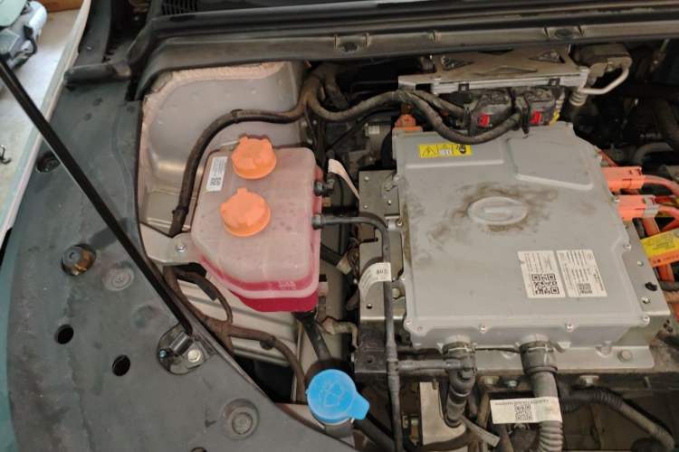 Used AION S Plus 2023 70 Enjoyment Edition Ternary Lithium Engine Bay Right