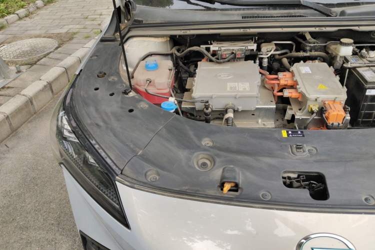 Used AION S Plus 2023 80 Tech Edition Ternary Lithium Engine Bay Right