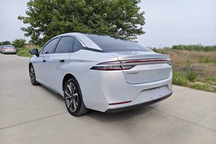 Used AION S Plus 2023 70 Intelligent Driving Version Ternary Lithium Exterior 3