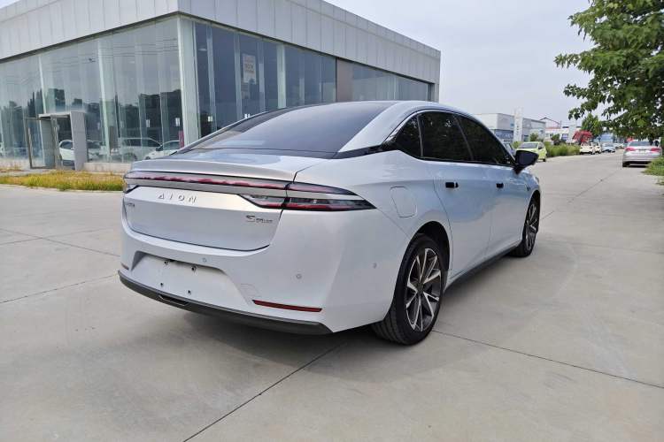 Used AION S Plus 2023 70 Intelligent Driving Version Ternary Lithium Exterior 4